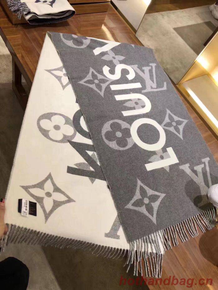 Louis Vuitton Scarf LV00147